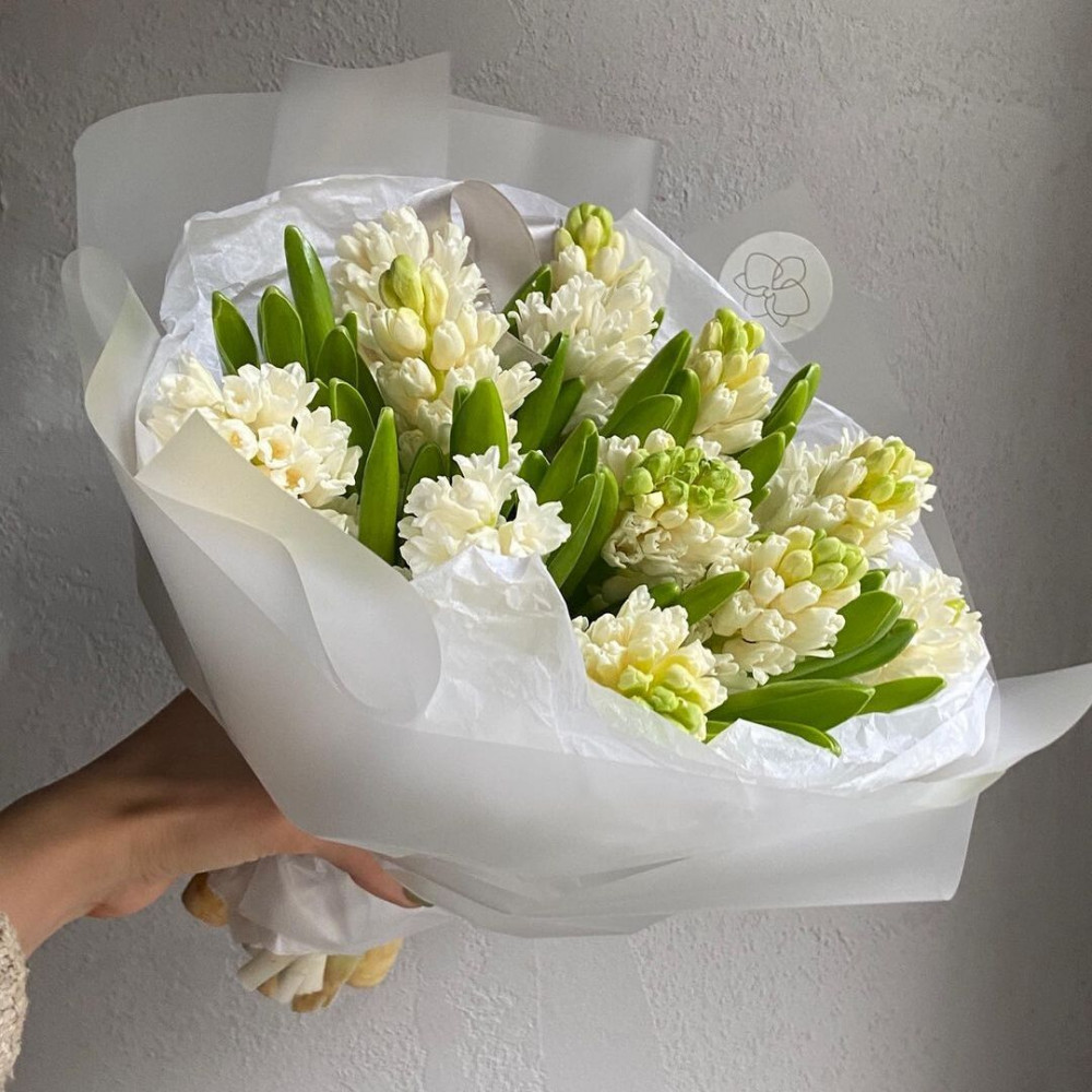 Букет цветов «Букет из 13 белых гиацинтов»