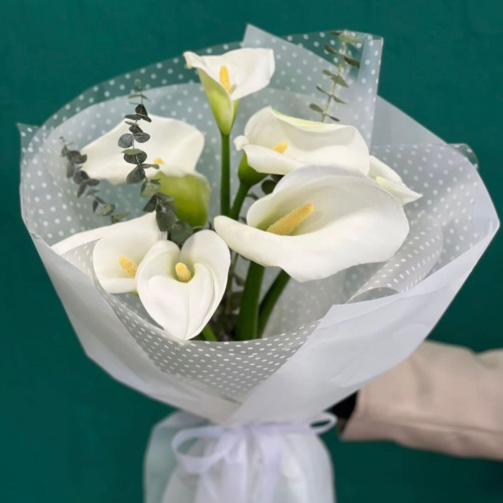 Букет цветов «Букет из 7 белых калл»