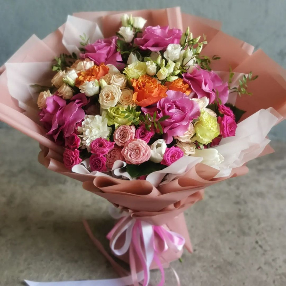 Букет цветов «Бизнес-букет из разноцветных роз»