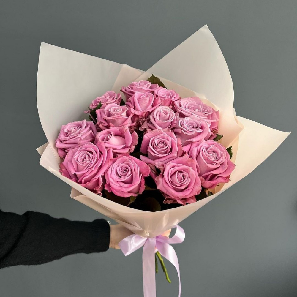 Букет цветов «Бизнес-букет из 15 роз в фоамиране»