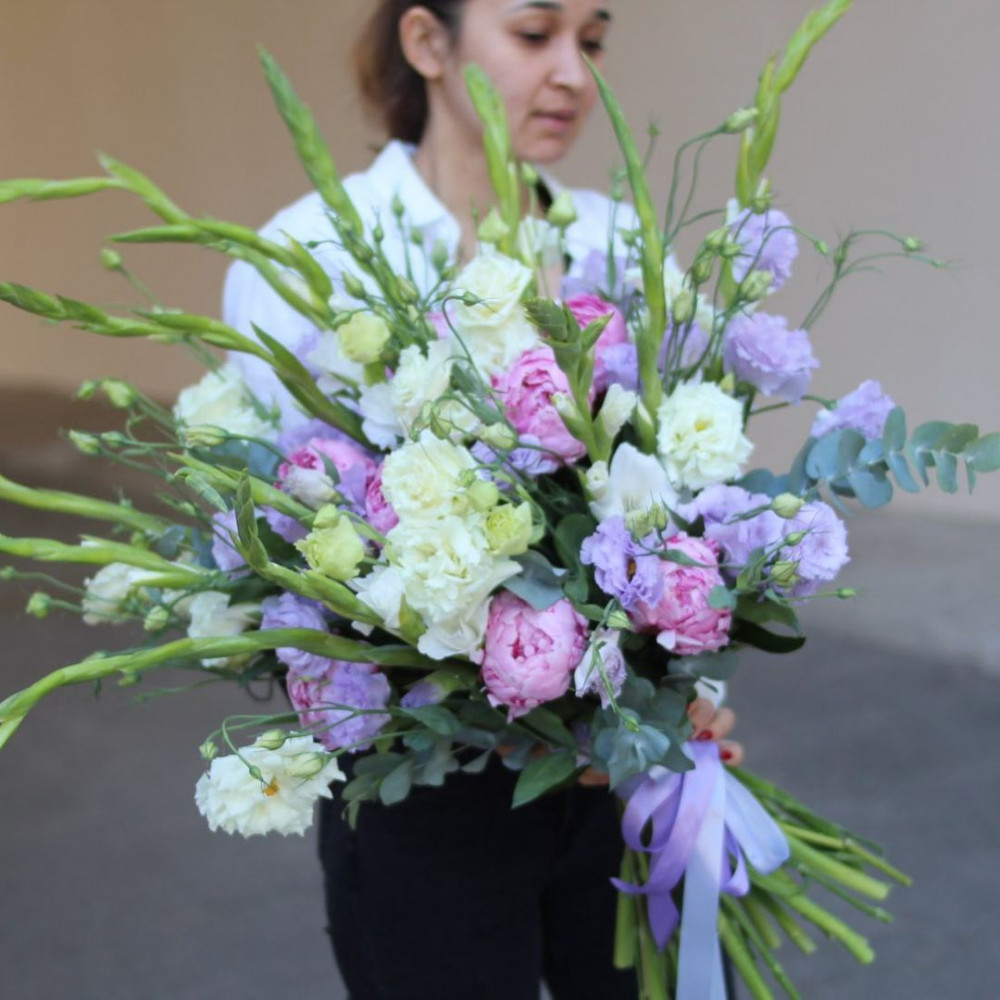Букет цветов «Большой букет с гладиолусами и эустомой»